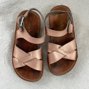 Freshly picked toddler leather soled vandals with ankle strap